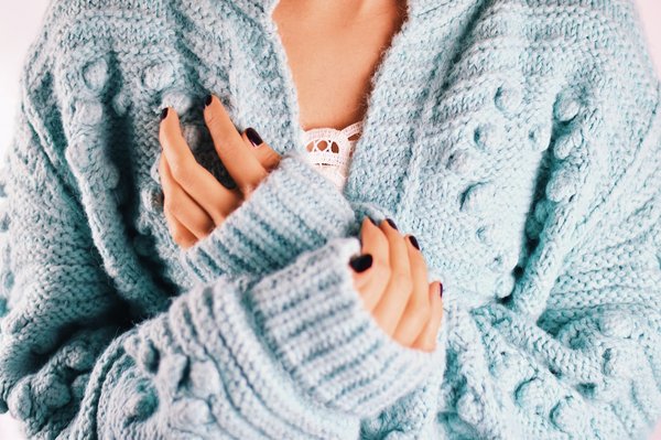 How Can You Style a Chunky Cardigan Without Losing Your Shape?